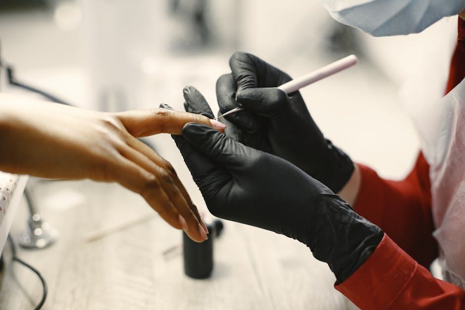 Kit manucure et nail art : quel kit choisir en 2026 ?